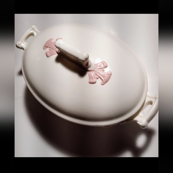 RARE 1971 Vintage - Classic Pottery Ironstone Lidded Pedestal Tureen/Server - Picture 2 of 6